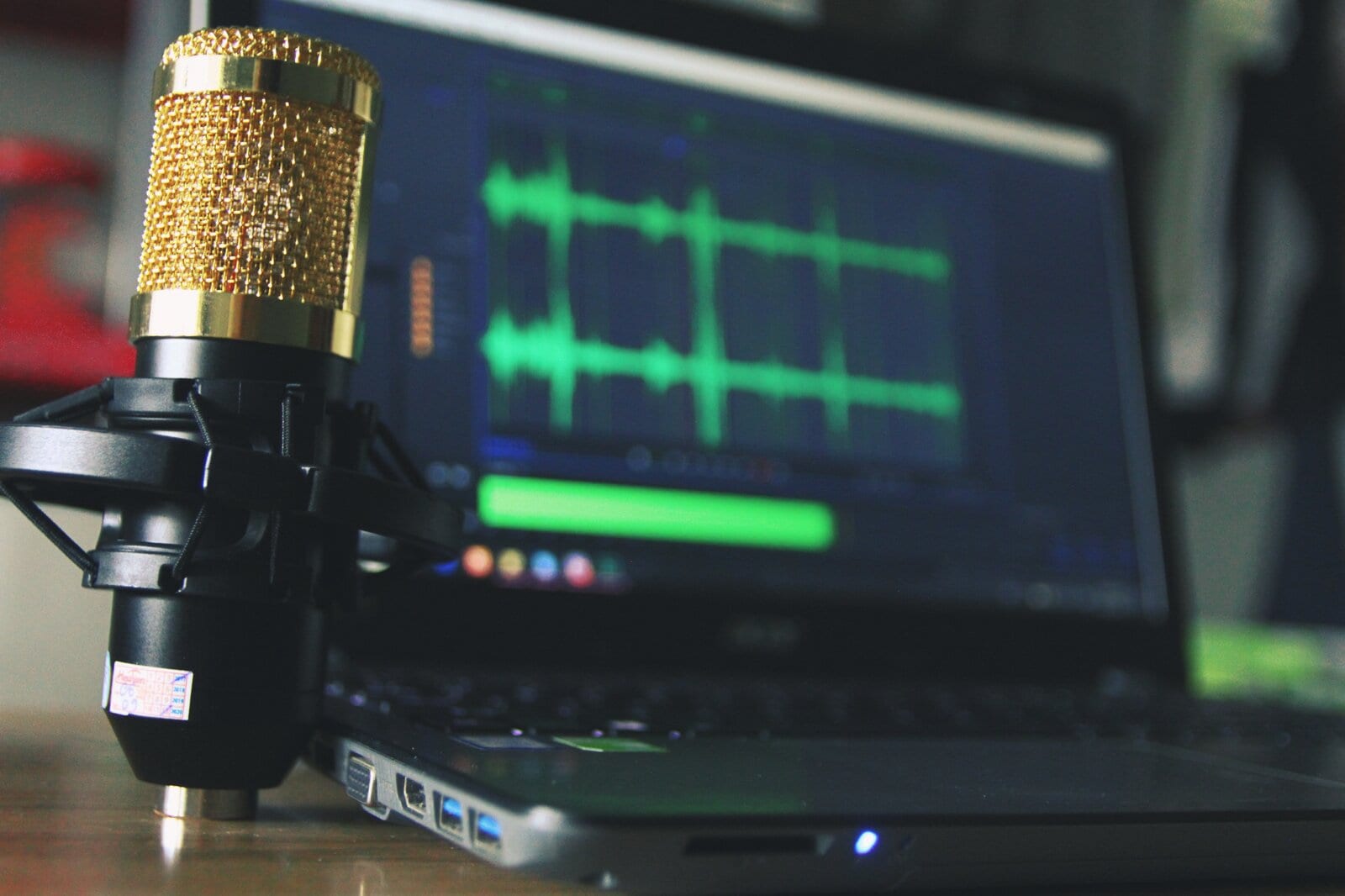 Image for Turn Podcast Listeners Into Customers Using SMS Marketing