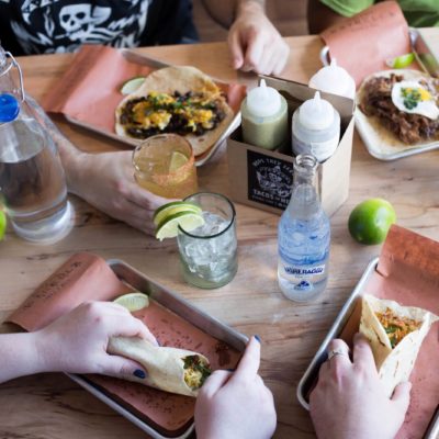 Image for How Estrella Tacos y Mas Uses SimpleTexting to Manage Its Curbside Pickup Process