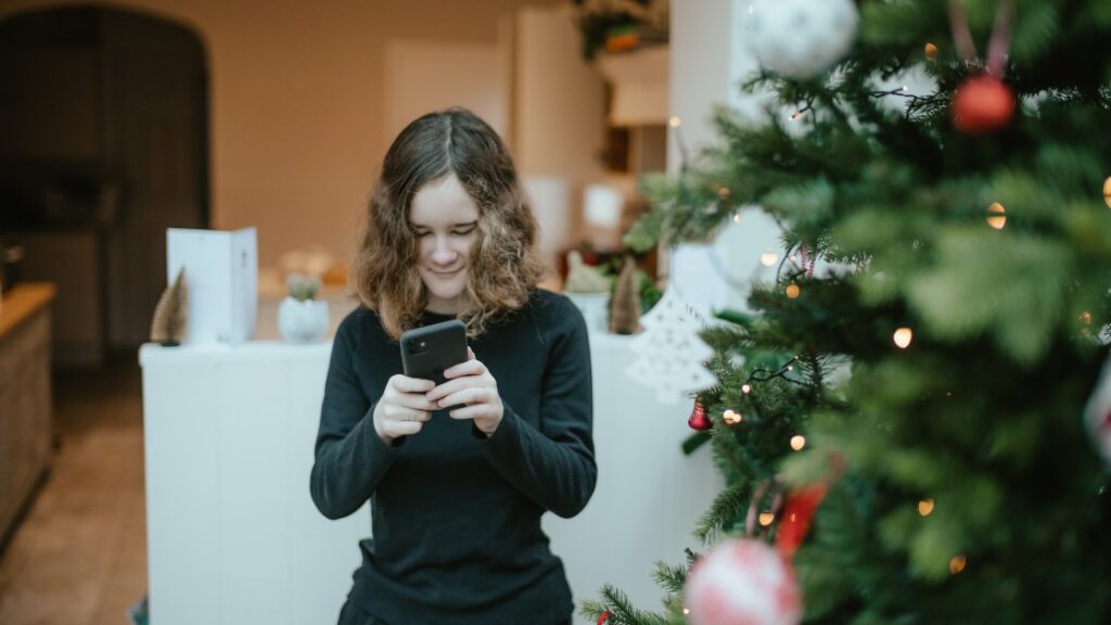 Image for Lessons From Two E-commerce Holiday SMS Campaigns