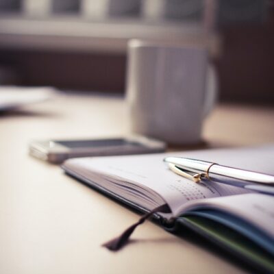 Image for How to send calendar invites via text messages: Your complete business guide
