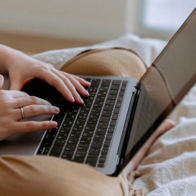 Image for How to create an email newsletter so good Forbes recommends it [as a solo creator]